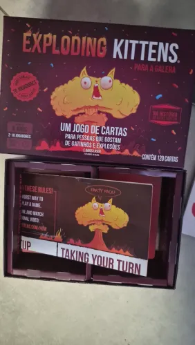 Exploding Kittens Party com 2 expansões em ingles - jogo de cartas