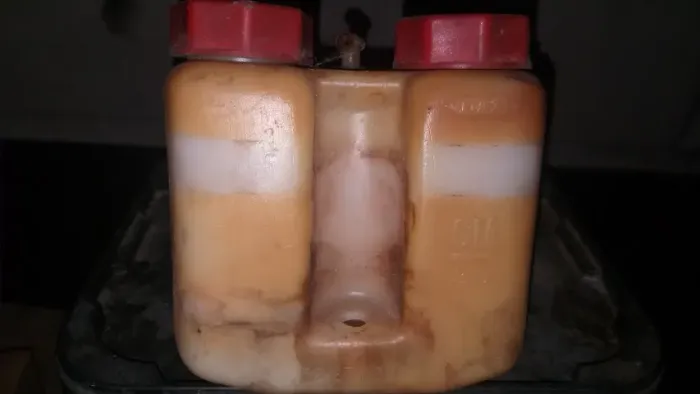 Reservatório auxiliar de gasolina para partida à frio, opala GM 1988