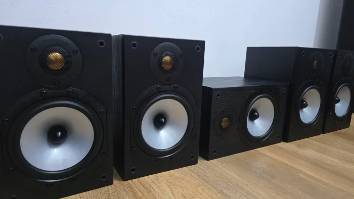 Caixas Bookshelf Monitor Audio MR1 kit 5.0