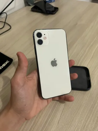 IPHONE 11 64gb