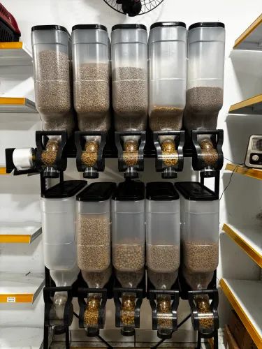Dispenser de ração com 10 módulos