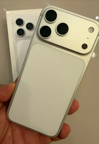 iPhone 17 Pro MAX 256G garantia ate fev 2027 (leia a descrição)