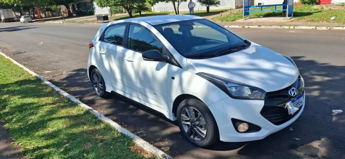 Hyundai HB20 Spicy 1.6 Flex 16V Aut. 2015