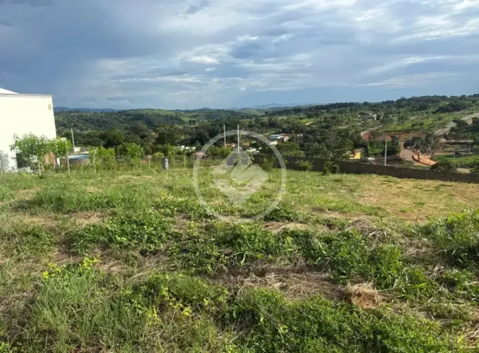 Lote plano Condomínio Champagne codigo: 279107