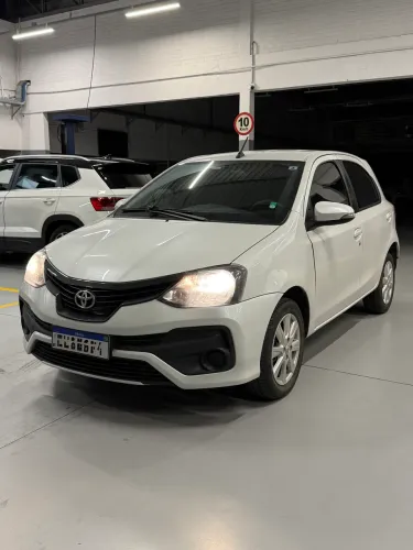 Toyota Etios X Plus 1.5 Flex 16V 5P Aut. 2021