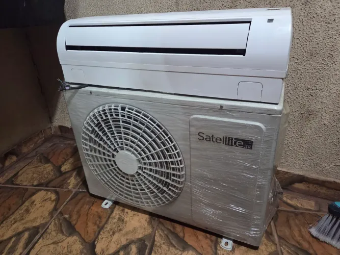Ar condicionado Split Quente e frio 220v 9.000 Btus Classificação A