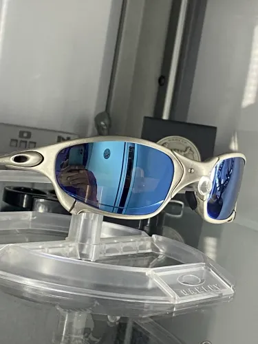 Juliet oakley/ plasma 1G 