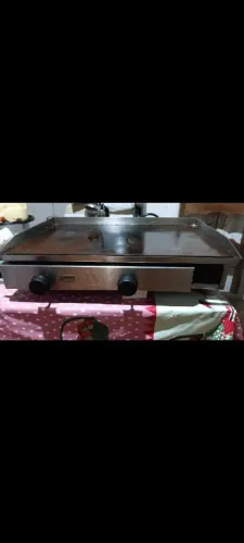Vendo essa chapa com dois queimadores 