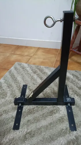 Suporte Reforçado para Saco de Pancada