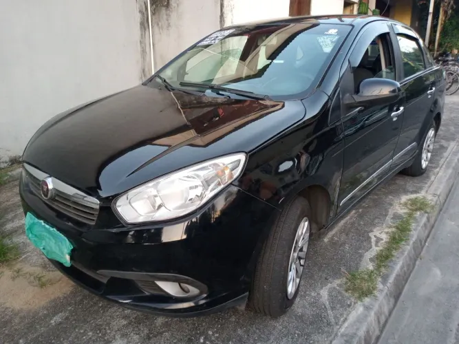 Fiat Grand Siena Attrac. 1.4 EVO F.flex 8V 2013