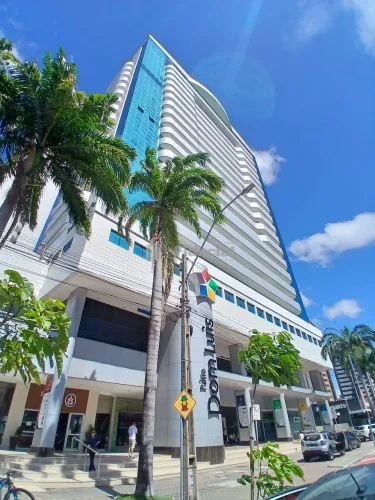 SALA PARA ALUGAR NO PATIO DOM LUIS Sala com 32m² com recepção, WC e Sala de reunião Locali