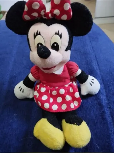Pelúcia Minnie original anos 90
