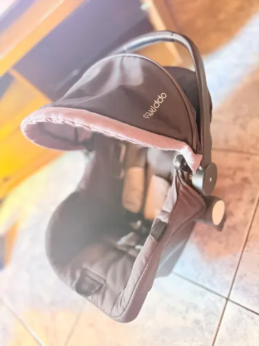 Bebê conforto Kiddo
