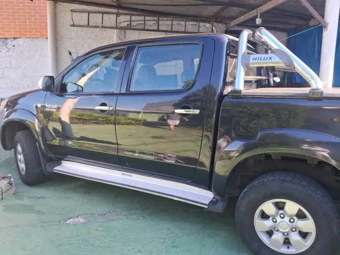 Toyota Hilux CD SRV D4-d 4X4 3.0 TDI Diesel AUT 2008