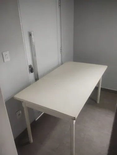 Mesa 1,55 x 80 e aéreo BARBADA