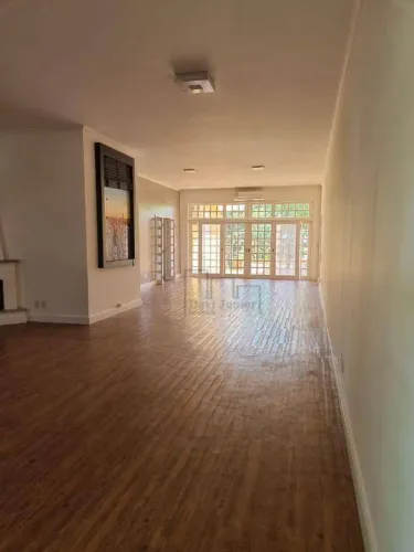 Casa com 3 suítes para alugar, 343 m² por R$ 7.000/mês - Condomínio Vivendas do Lago - Sor
