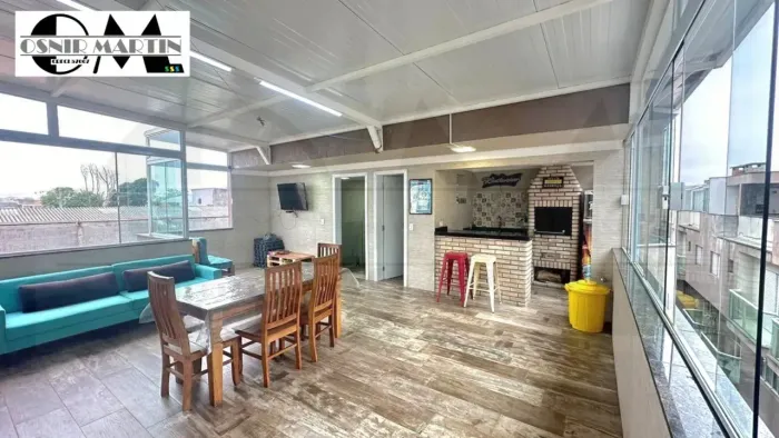 Sobrado em cond. fechado, 3 suítes, 3 vagas, varanda gourmet, 130m².