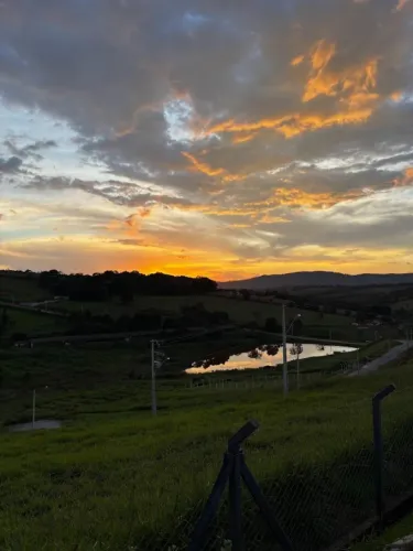 TERRENO/CASA DE 1.000 m² - COM VISTA PARA O LAGO - TUIUTI/SP