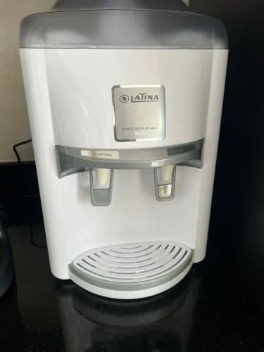 PURIFICADOR DE ÁGUA REFRIGERADA ELETRÔNICO LATINA PA335 BRANCO E FUMÊ BIVOLT