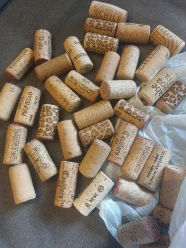 100 Rolhas de Cortiça (Ótimo Estado) - Para Artesanato