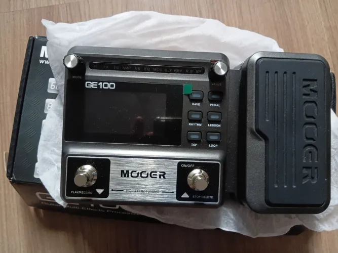 Pedaleira Mooer GE100