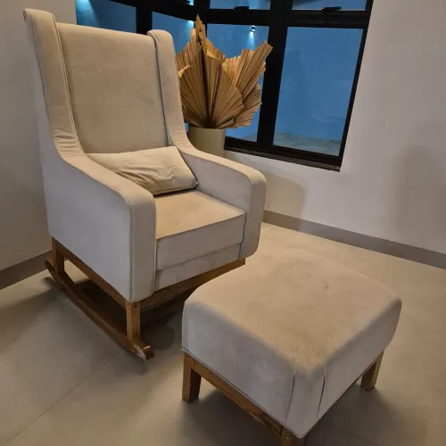 Poltrona de amamentação balanço