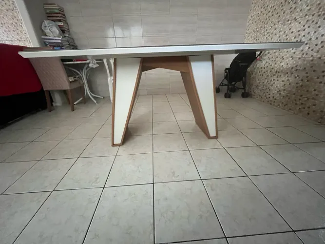 Mesa de  6 cadeiras 
