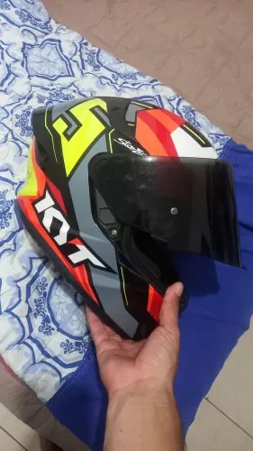 Capacete kyt