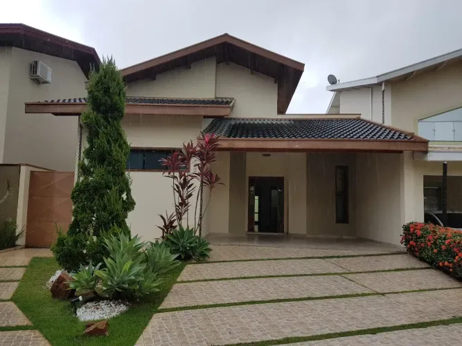 Bela casa térrea no Condomínio Vale dos Príncipes em Taubaté por R$ 1.200.000,00