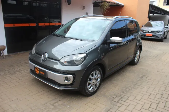 Volkswagen Up! Cross 1.0 TSI Total Flex 12V 5P 2016