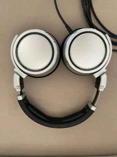 Fone de ouvido Neumann NDH 20