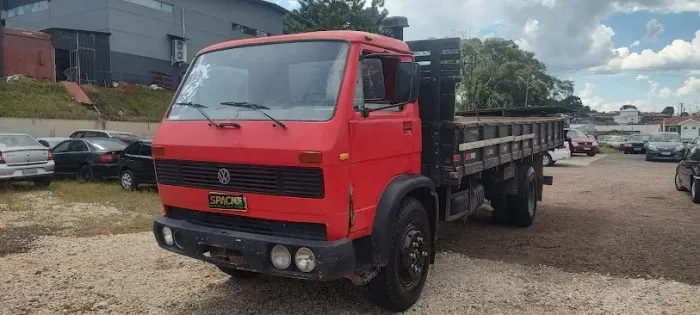 Caminhão VW 11130 motor MWM 229, graneleiro, reduzida , freios a ar  1985