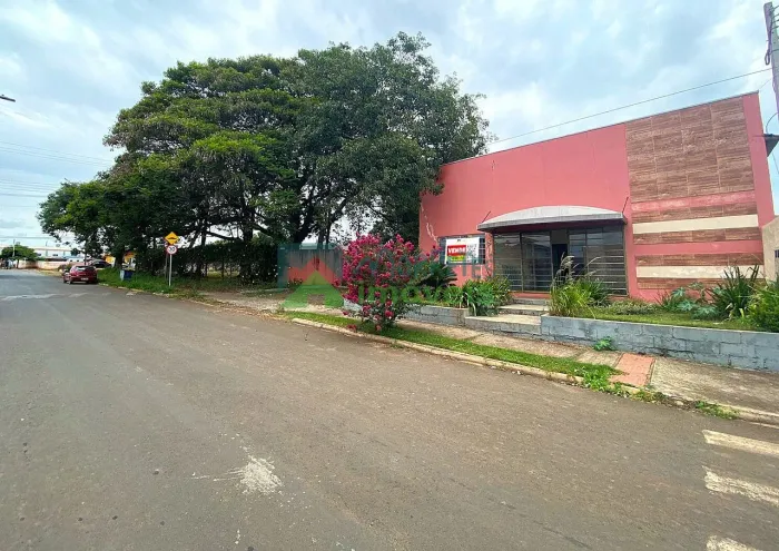 Salão Comercial com 410 metros em terreno de 936,54m² para Buffet, Festas e Eventos Próxim