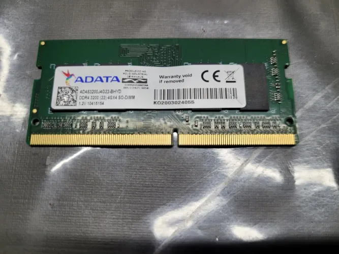 Memória DDR4 3200 (22) 4GB Nova