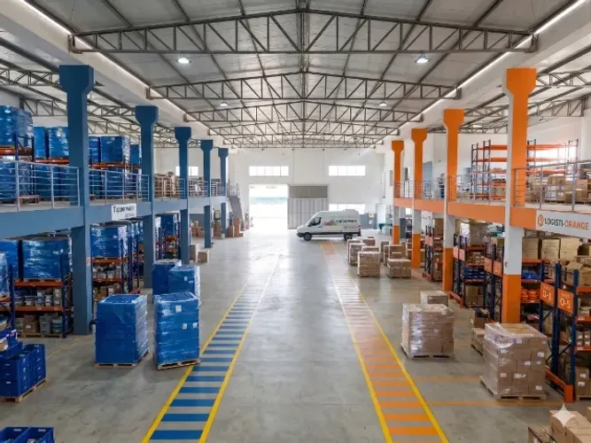 Coworking Galpão Logístico 1200m² no Contorno - Condomínio Fechado com Portaria 24h.