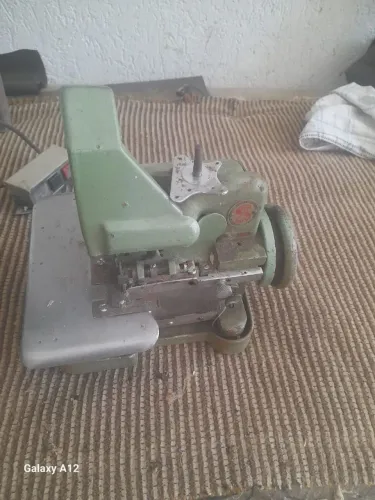 Máquina de costura ?