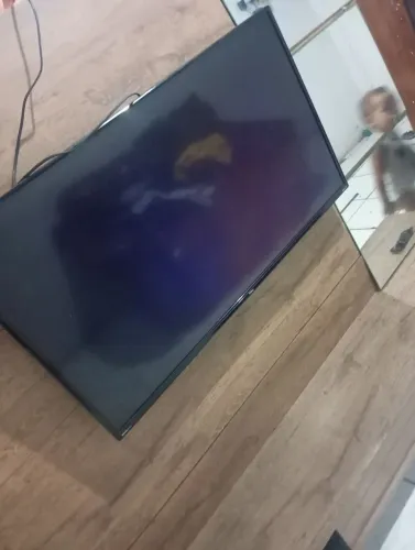 Vendo tv com defeito