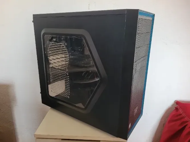 Gabinete Gamer PC DeepCool Tesseract ATX + Placa-Mãe Gigabyte B250M (Brinde, NÃO TESTADO)