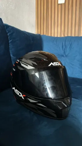 Vende-se capacete asx