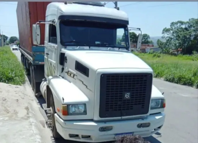 Vendo Volvo EDC Gold muito conservado