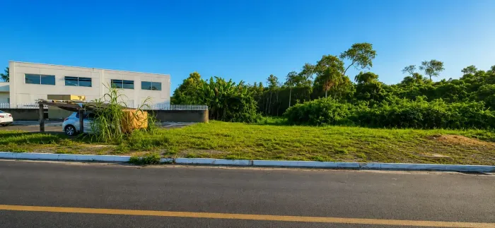 Terreno à venda no Campeche