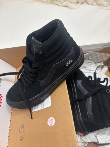 Tênis Sk8-Hi Black Black Feminino 36, ideal para quem calça 35