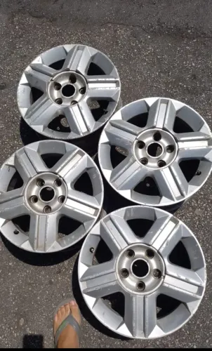 Roda Alumínio Aro 15 / 5 Furos Liga Leve Gm Zafira Astra Gsi Prata