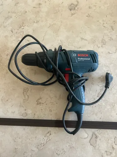 parafusadeira Bosch, igual a nova.