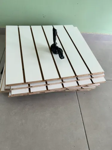 Painel canaletado