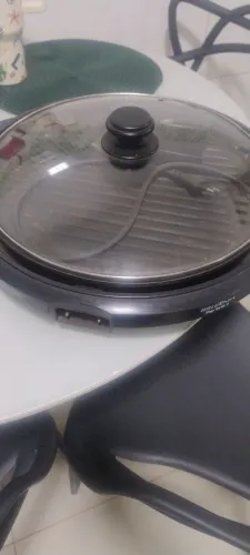 Vendo top grill Britânia 220 volts