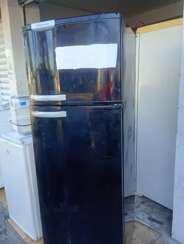 Geladeira Electrolux Duplex Preta