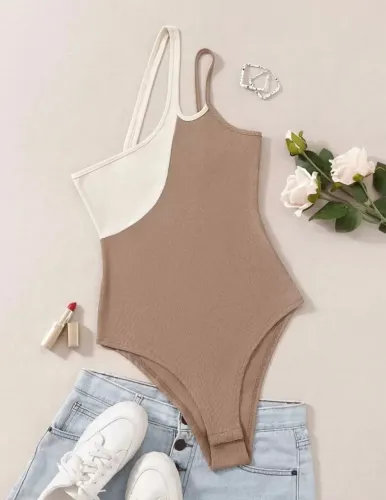 Tops tamanho M 25$ e 30$
