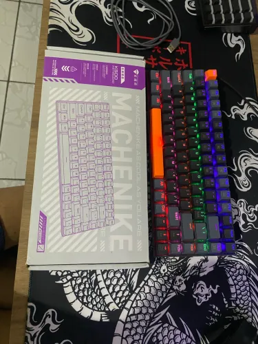 Vende-se teclado machenik k500 b84