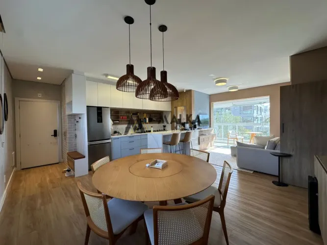 Apartamento para Locação em Florianópolis, Campeche, 3 dormitórios, 2 suítes, 3 banheiros,